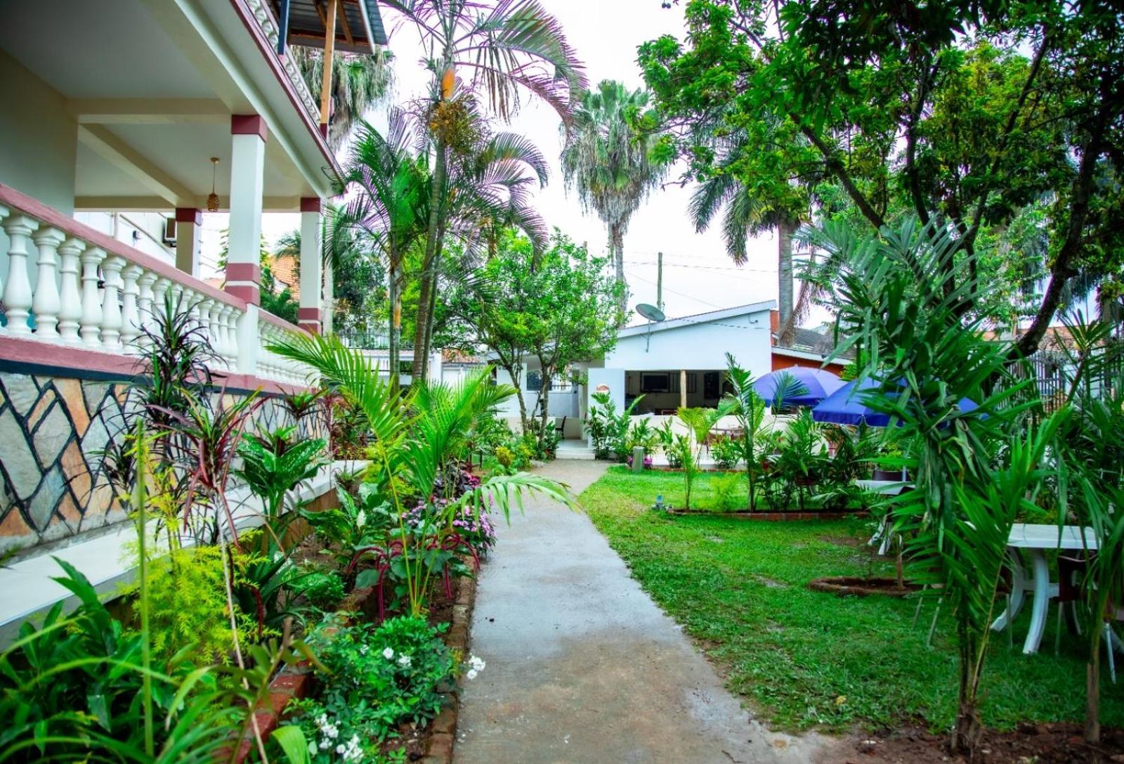 Lakeshore Bed And Breakfast Entebbe Exterior foto