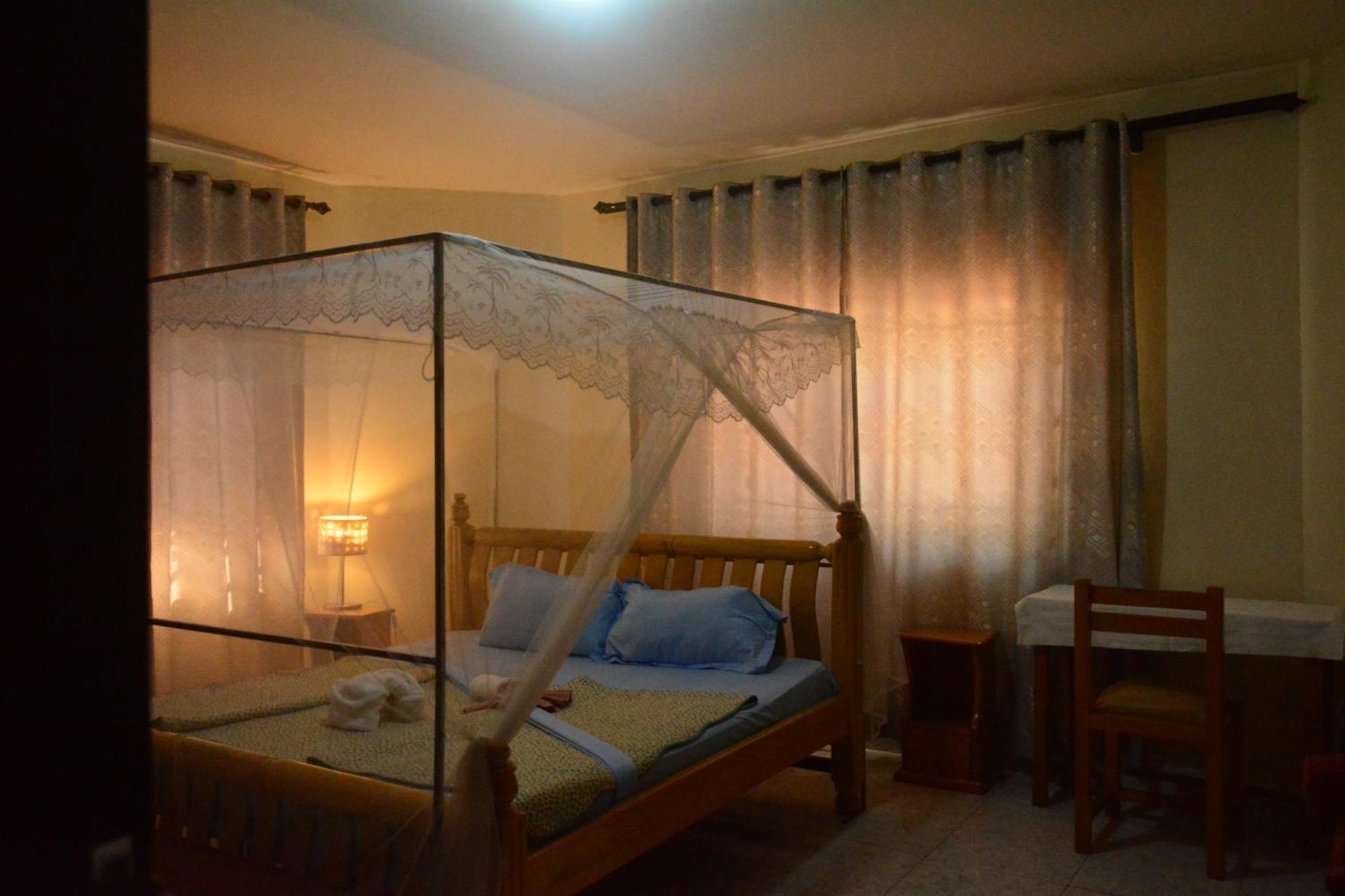 Lakeshore Bed And Breakfast Entebbe Exterior foto